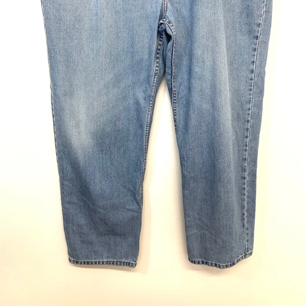 Levis 550 Relaxed Fit Light Wash Denim Jeans Mens 40x30 (fit 40x29) Tapered